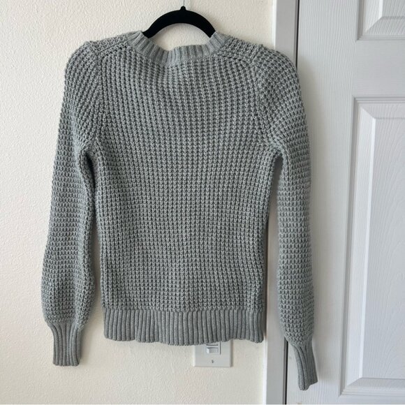 J. Crew Chunky Knit Cotton Gray V-Neck Sweater Size XS - Picture 2 of 4